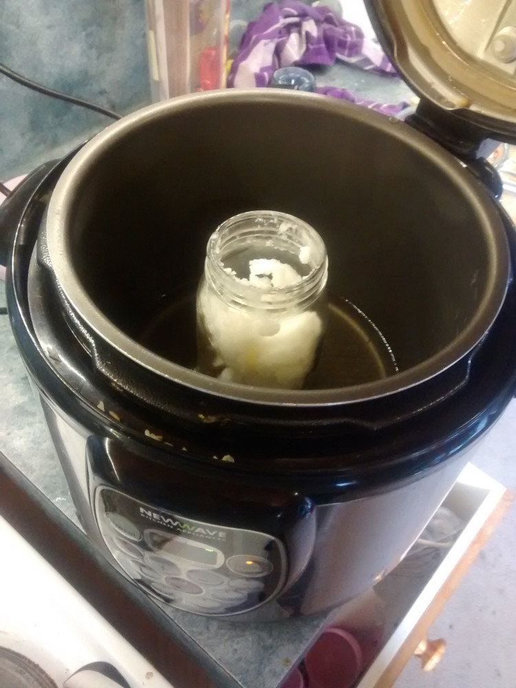 slowcooker cannabutter